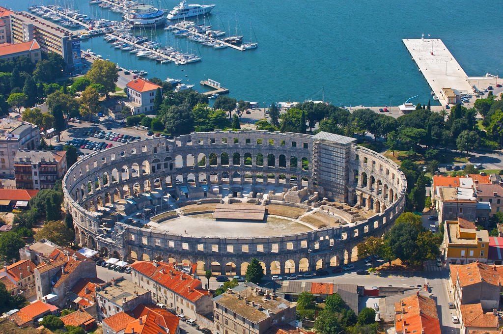 Riviera Penzion